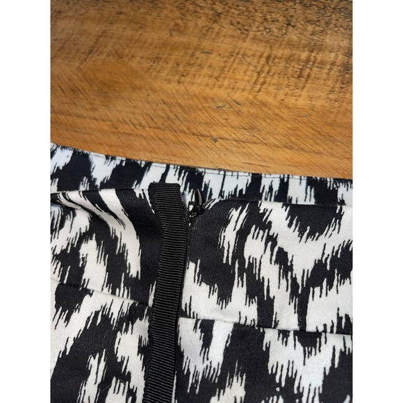 Womens Cynthia Rowley Black White Abstract Pencil Skirt Size 10 - Picture 5 of 6